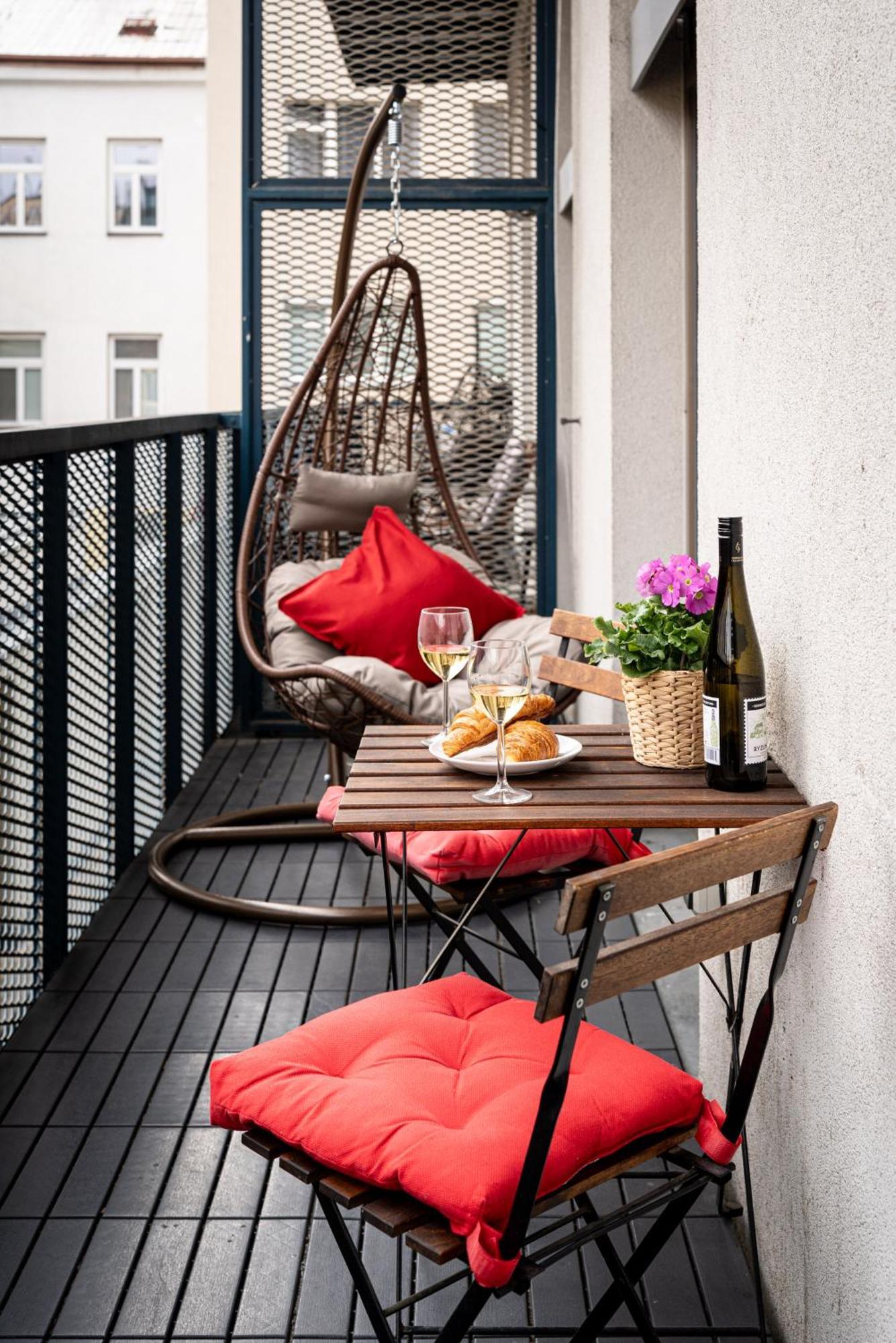 Apartments With Large Balcony, Parking Praha Exteriér fotografie